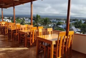 tours a galápagos hotel gloria inn comedor