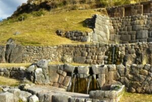 tour a machu picchu aguas calientes