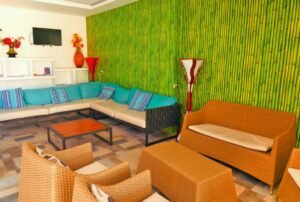 tours a galápagos hotel españa área social