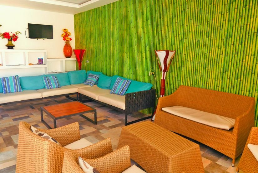 tours a galápagos hotel españa área social