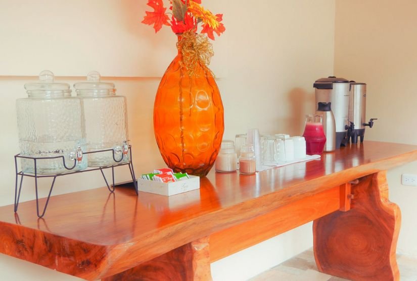 tours a galápagos hotel españa cafetería