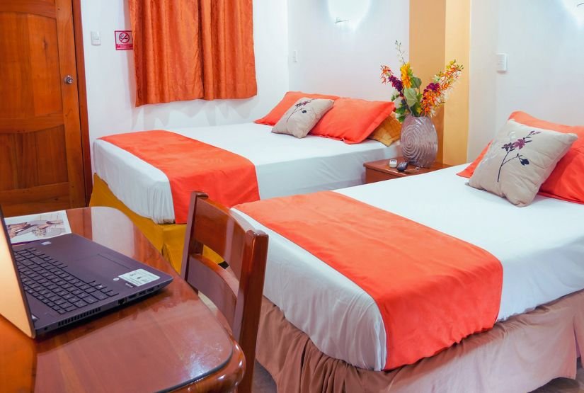 tours a galápagos hotel españa habitación doble