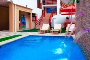 tours a galápagos hotel españa piscina