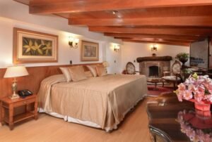 tour a machu picchu hotel ruinas cusco habitación